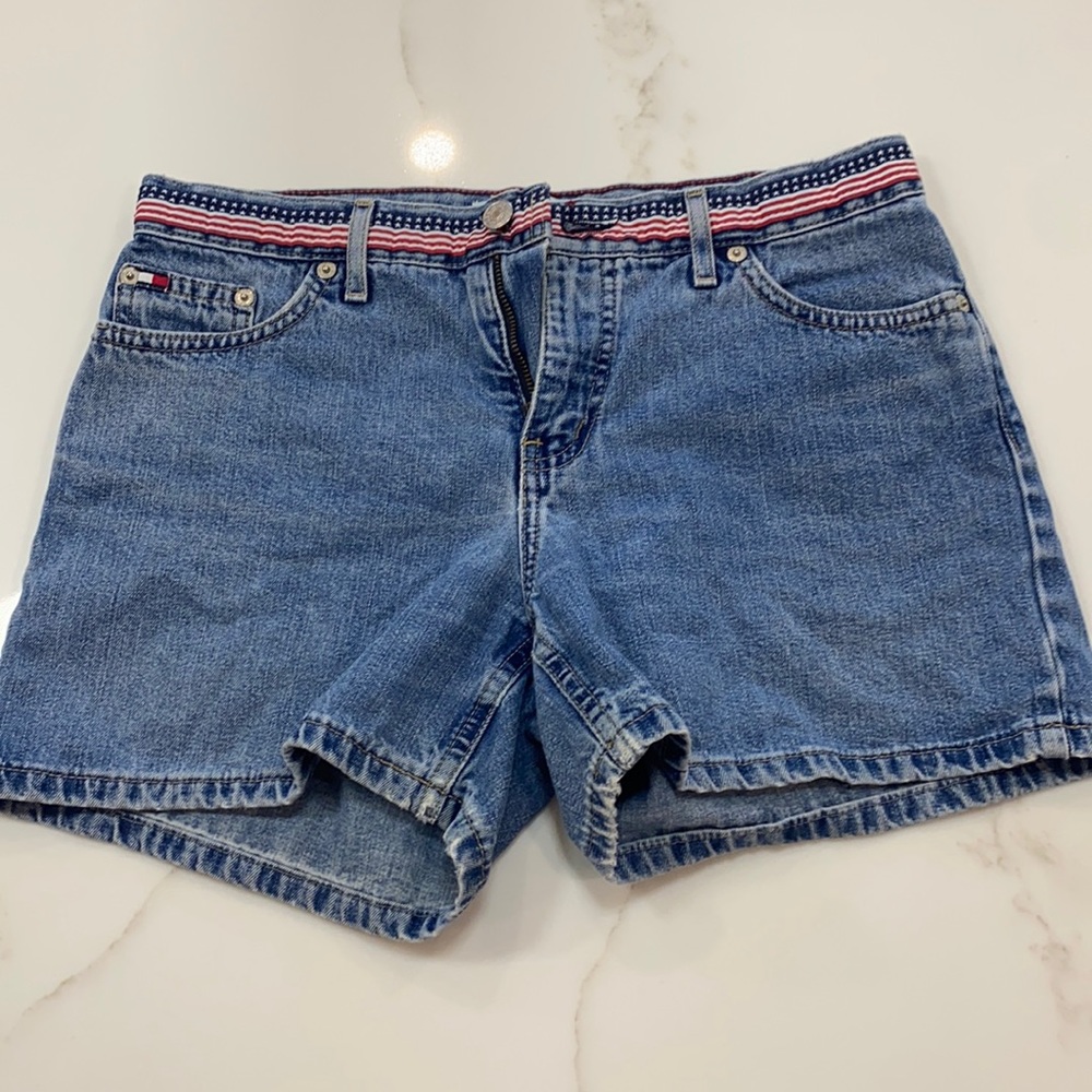 Tommy Hilfiger